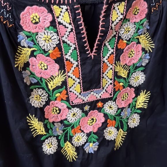 TALBOTS BLOUSE SIZE MEDIUM PETITE - Picture 3 of 4